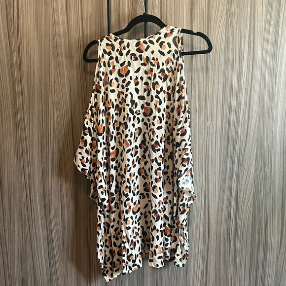 Show Me Your Mumu Leopard Cold Shoulder Tunic Dress Coverup Small - Picture 6 of 6